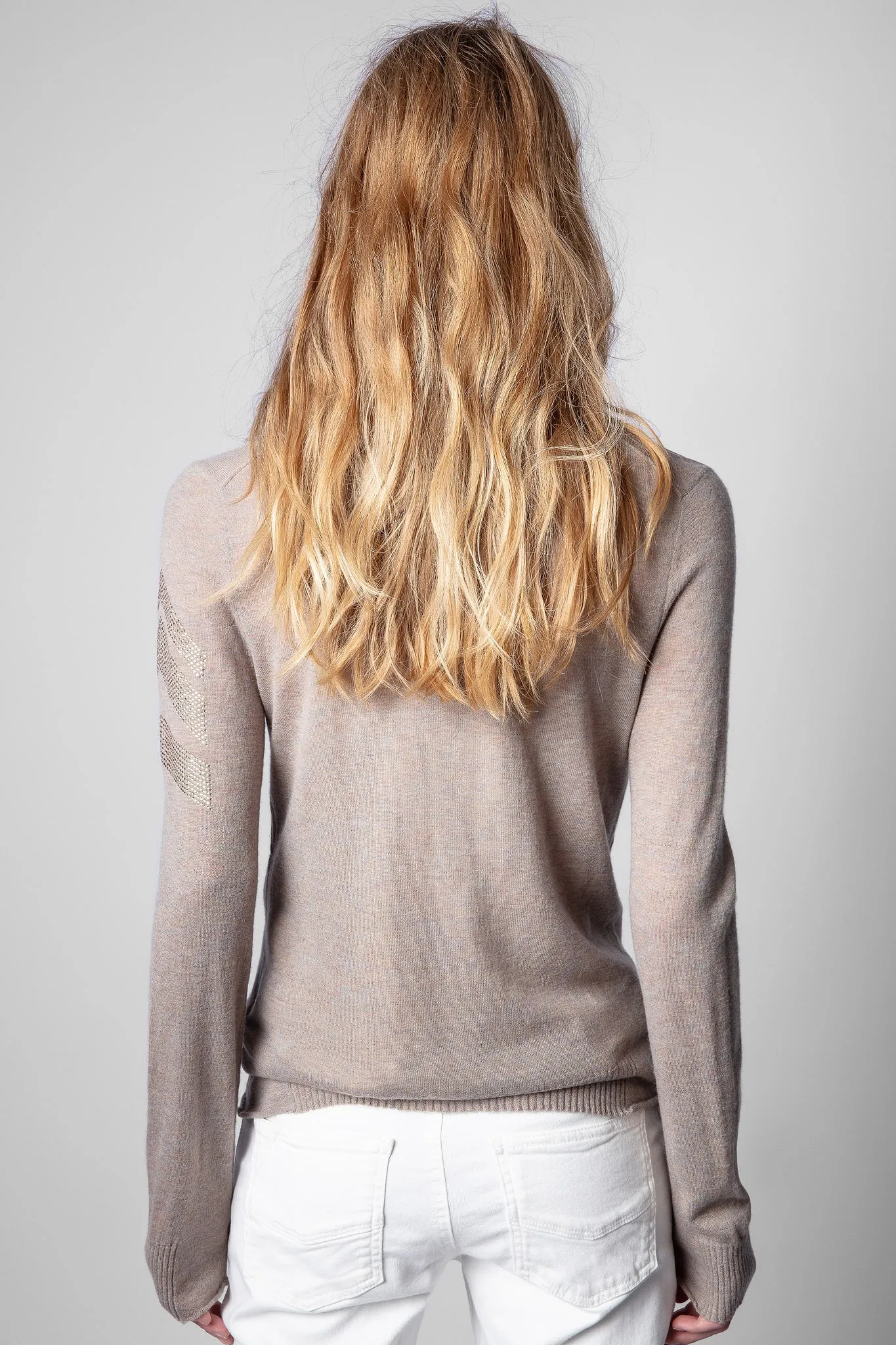 Monday Arrow Sweater Cappuccino