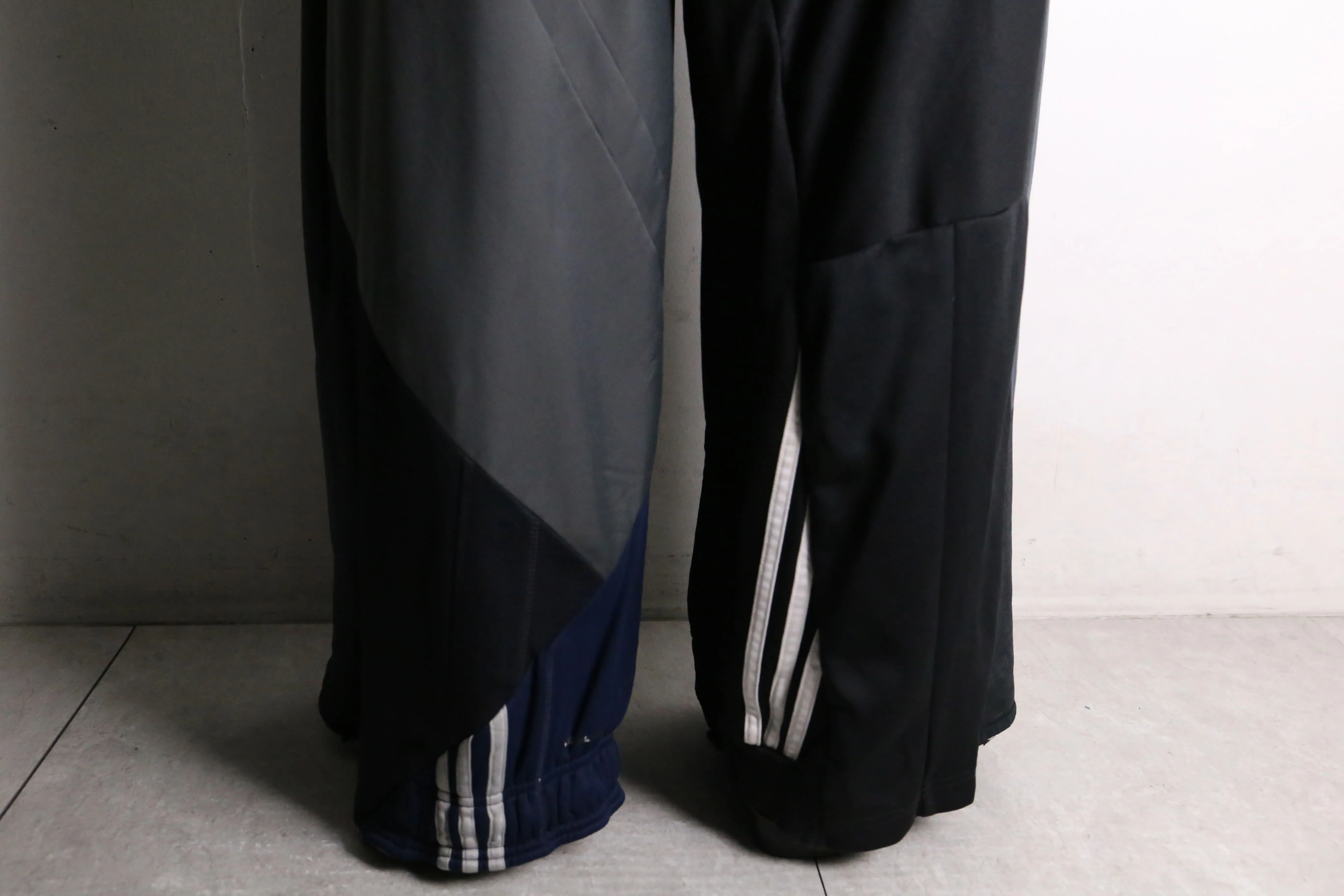 remake "再構築" navy color patchwork design track pants