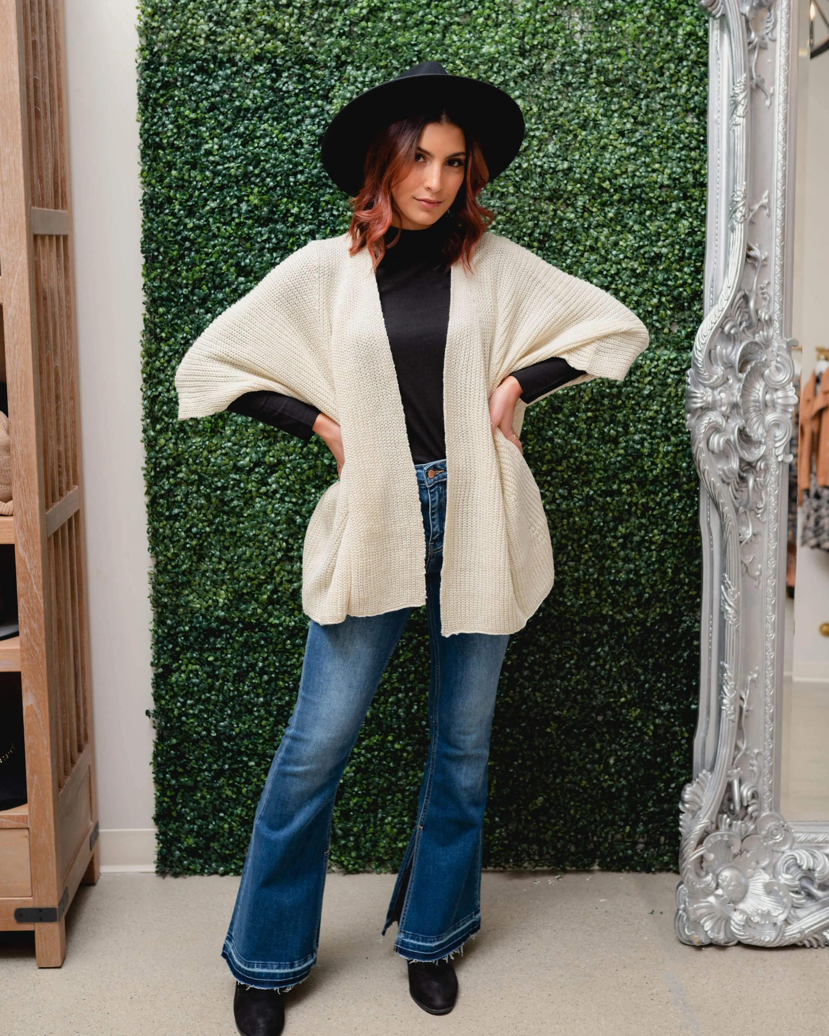 SWEATER W/METALLIC-CREAM